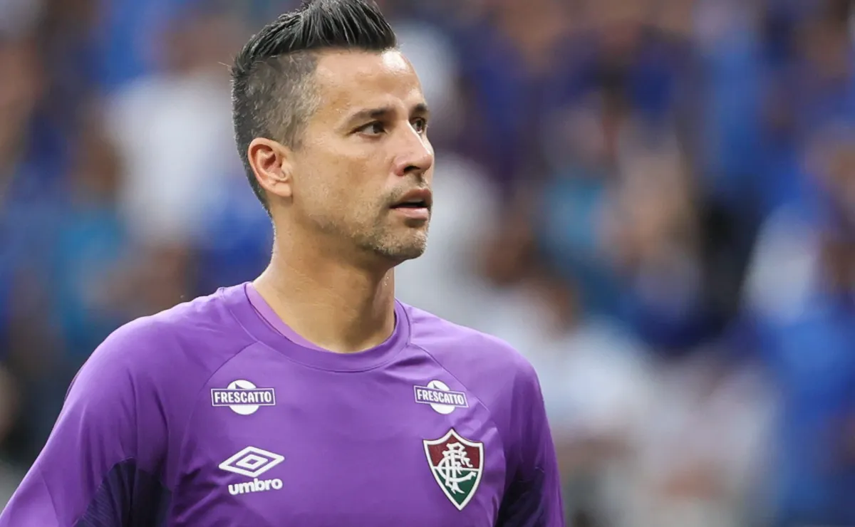 Fábio reage à convocação da Copa e manda indireta