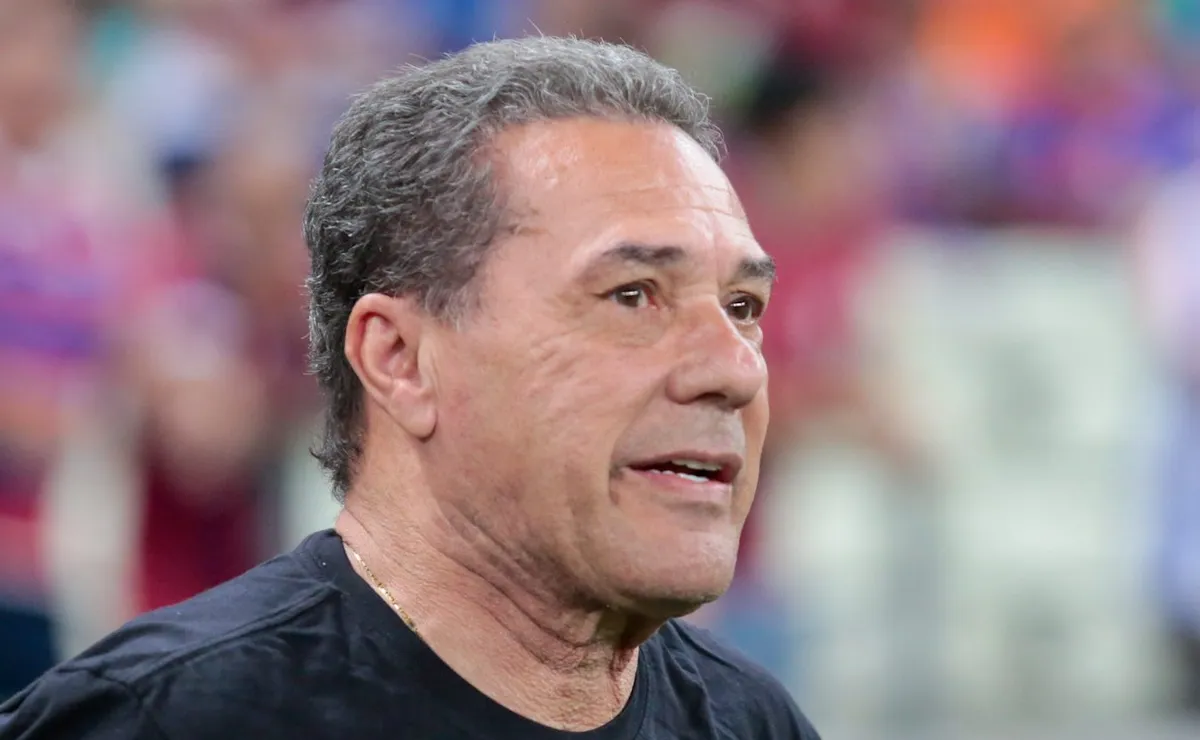 Luxemburgo compara Neymar a Messi ao projetar marcação da Seleção Brasileira na Copa