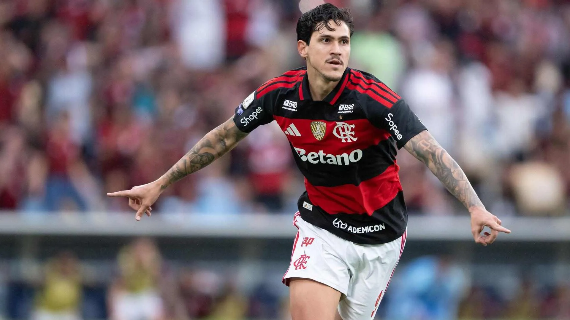 Pedro é o artilheiro do Brasileirão com 9 gols marcados. Crédito: Associated Press / Alamy