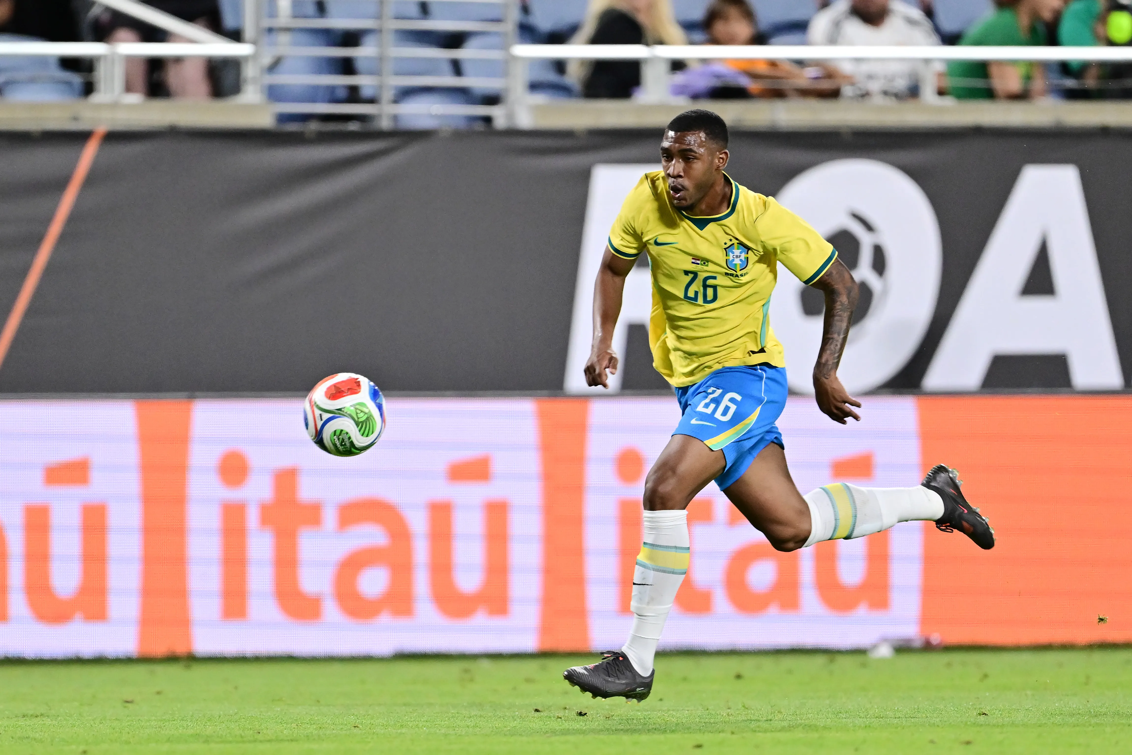 Rayan durante amistoso contra a Croácia. Foto: Julio Aguilar/Getty Images