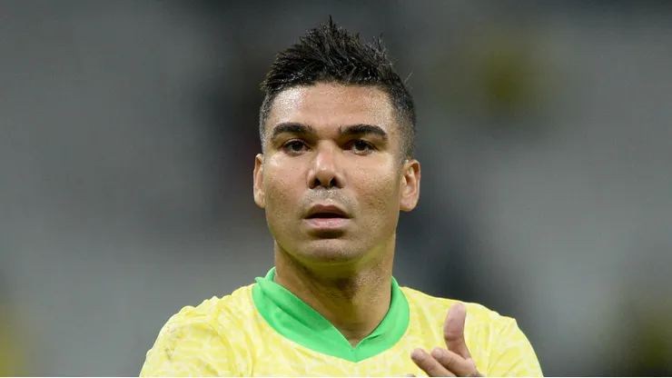 Jogadores do Selecao Brasileira Vinicius Junior, Casemiro e Rafinha comemoram vitoria ao final da partida contra o Paraguai no estadio Arena Corinthians pelo campeonato Eliminatorias Copa Do Mundo 2026. Foto: Jhony Pinho/AGIF