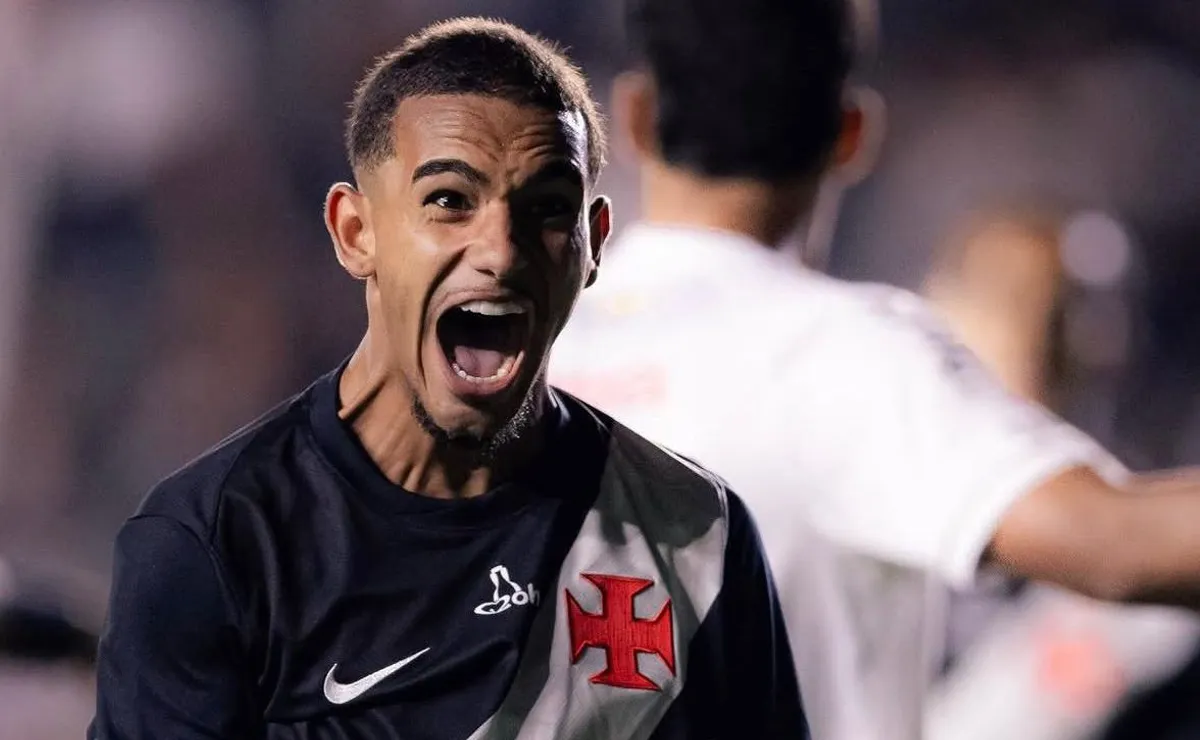 Breno, jovem jogador do Vasco, sofre uma lesão muscular de grau 4 e ficará fora de 4 a 6 meses