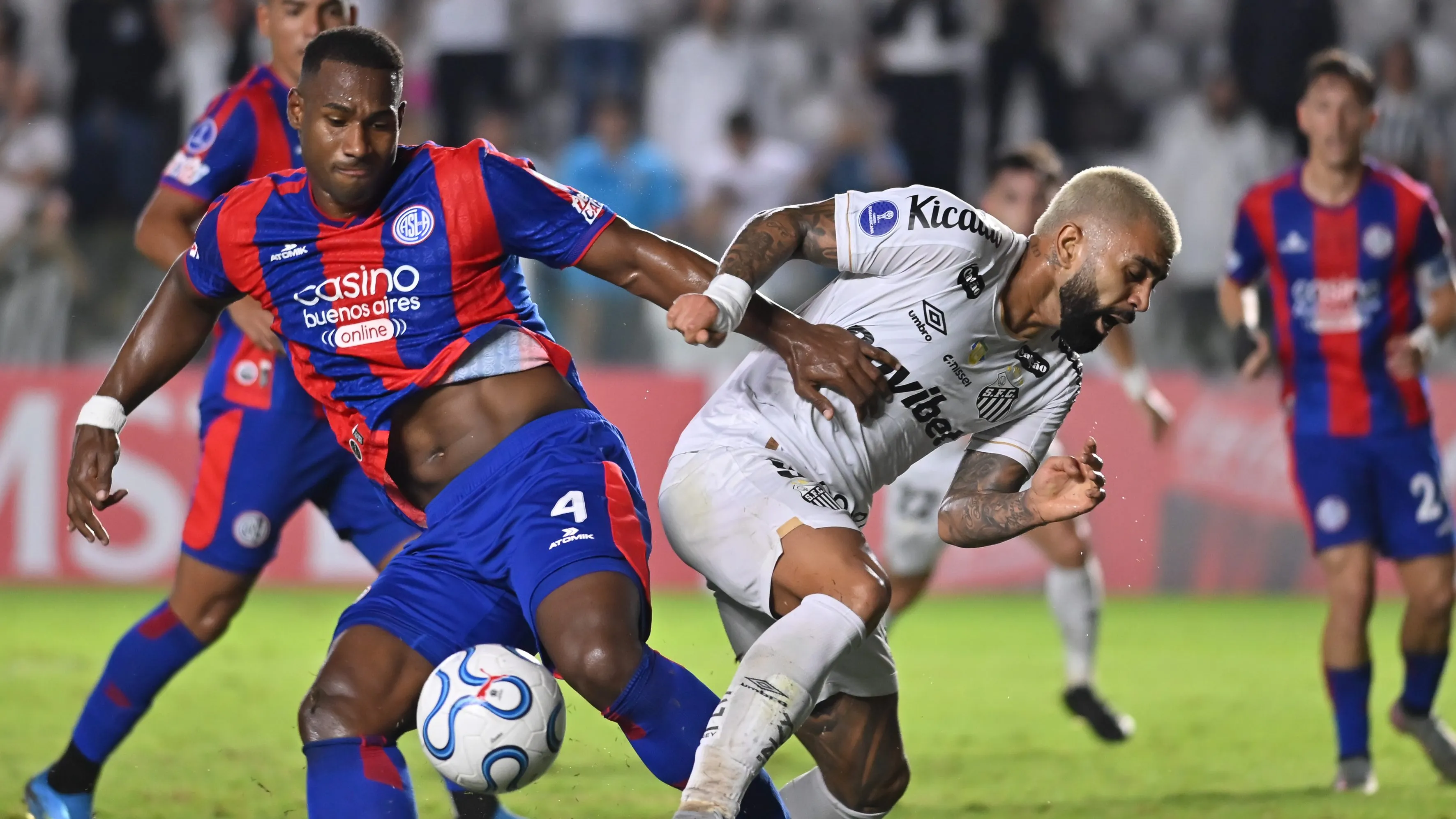 Santos x San Lorenzo - Foto: Jota Erre/AGIF.