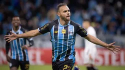 Martin Braithwaite jogador do Grêmio comemora seu gol durante partida contra o Palestino. Foto: Maxi Franzoi/AGIF