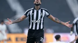 RJ - RIO DE JANEIRO - 17/05/2026 - BRASILEIRO A 2026, BOTAFOGO X CORINTHIANS - Barboza jogador do Botafogo durante partida contra o Corinthians no estadio Engenhao pelo campeonato Brasileiro A 2026. Foto: Jorge Rodrigues/AGIF