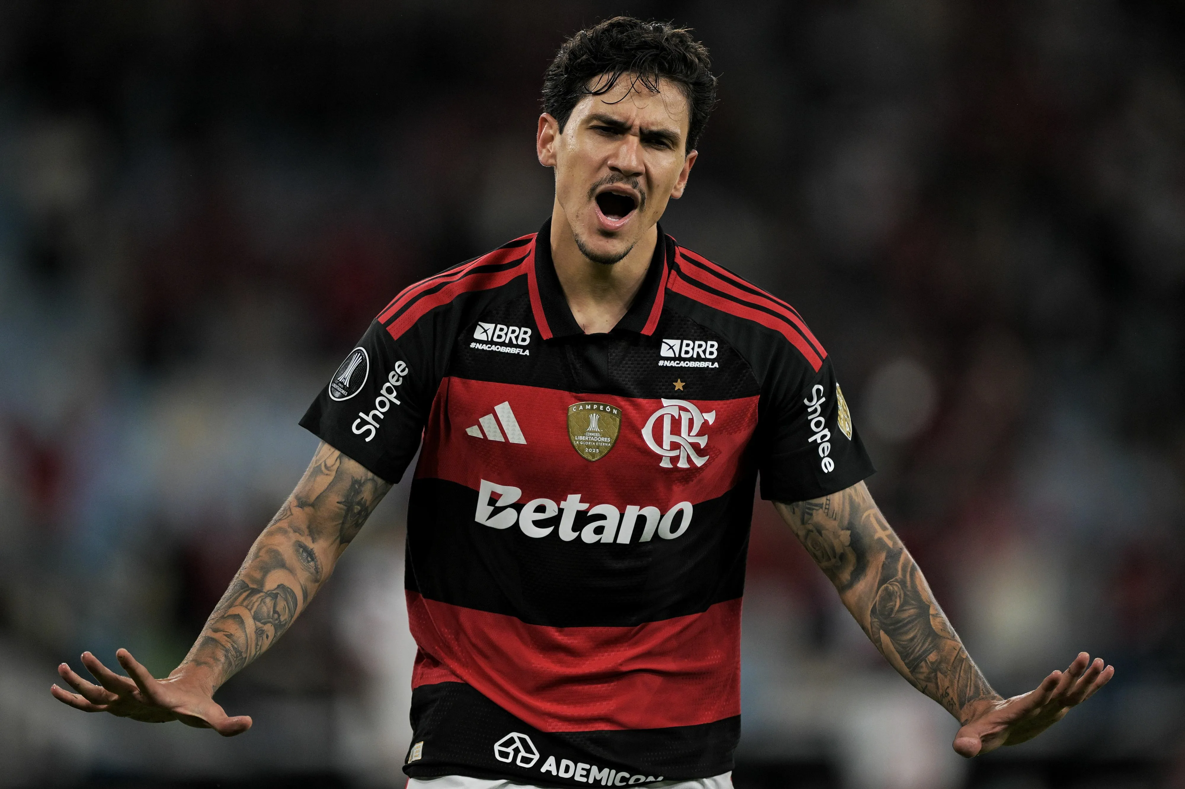 RJ – RIO DE JANEIRO – 20/05/2026 – COPA LIBERTADORES 2026, FLAMENGO X ESTUDIANTES – Pedro jogador do Flamengo comemora seu gol durante partida contra o Estudiantes no estadio Maracana pelo campeonato Copa Libertadores 2026. Foto: Jorge Rodrigues/AGIF