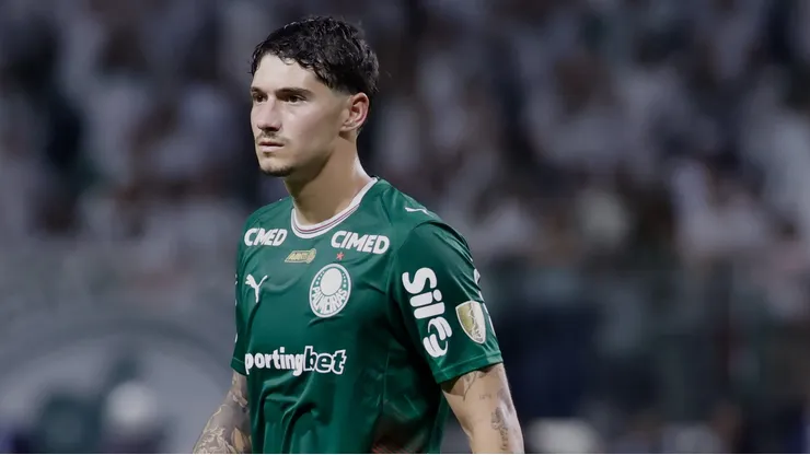 Emiliano Martínez jogador do Palmeiras durante partida contra o Cerro Porteño. Foto: Marcello Zambrana/AGIF