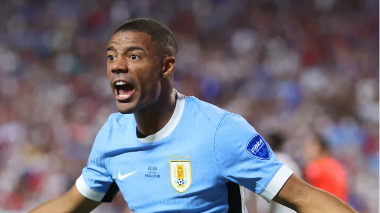 De La Cruz com a camisa da seleção do Uruguai. Foto: Michael Reaves/Getty Images