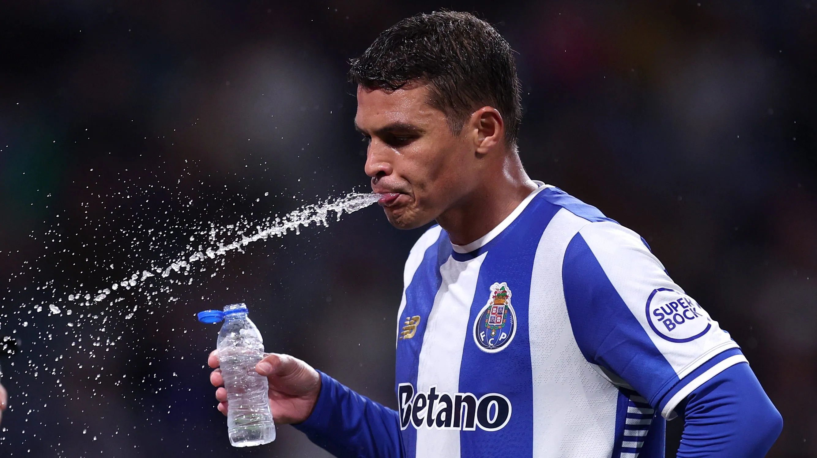 Thiago Silva não vai mais jogar pelo Porto - (Photo by Diogo Cardoso/Getty Images).
