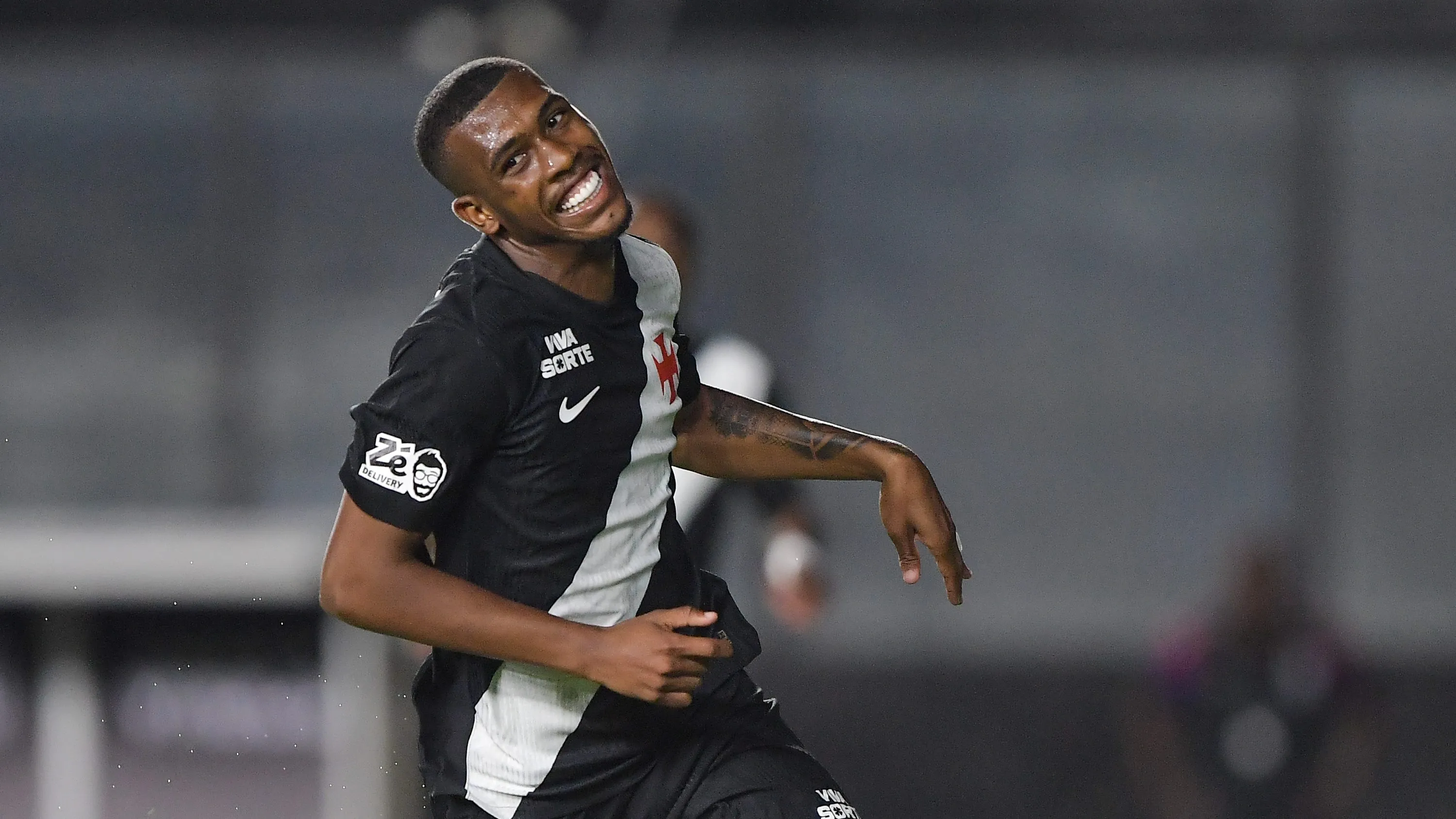 Rayan brilhou de forma meteórica pelo Vasco. Foto: Thiago Ribeiro/AGIF