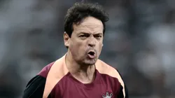 Fernando Diniz deve mudar o Corinthians.