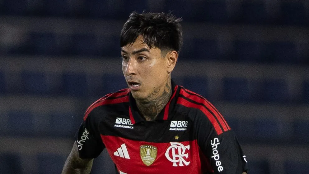 Erick Pulgar jogador do Flamengo durante partida contra o Bragantino no estadio Cicero De Souza Marques pelo campeonato Brasileiro A 2026. Foto: Joisel Amaral/AGIF