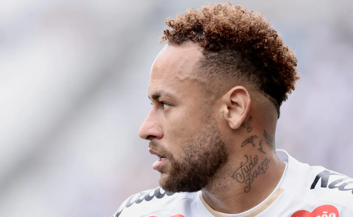 Neymar gera desconforto na CBF após lesão na panturrilha, e DM da Seleção aponto lesão mais grave