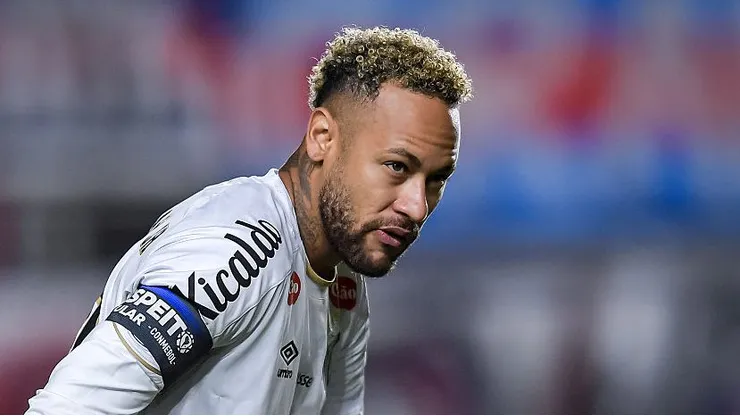 Neymar passará por testes e avaliações - (Photo by Marcelo Endelli/Getty Images)