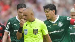 - Gustavo Gomez jogador do Palmeiras reclama com a arbitragem durante partida contra o Flamengo