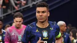 Casemiro durante amistoso contra a França