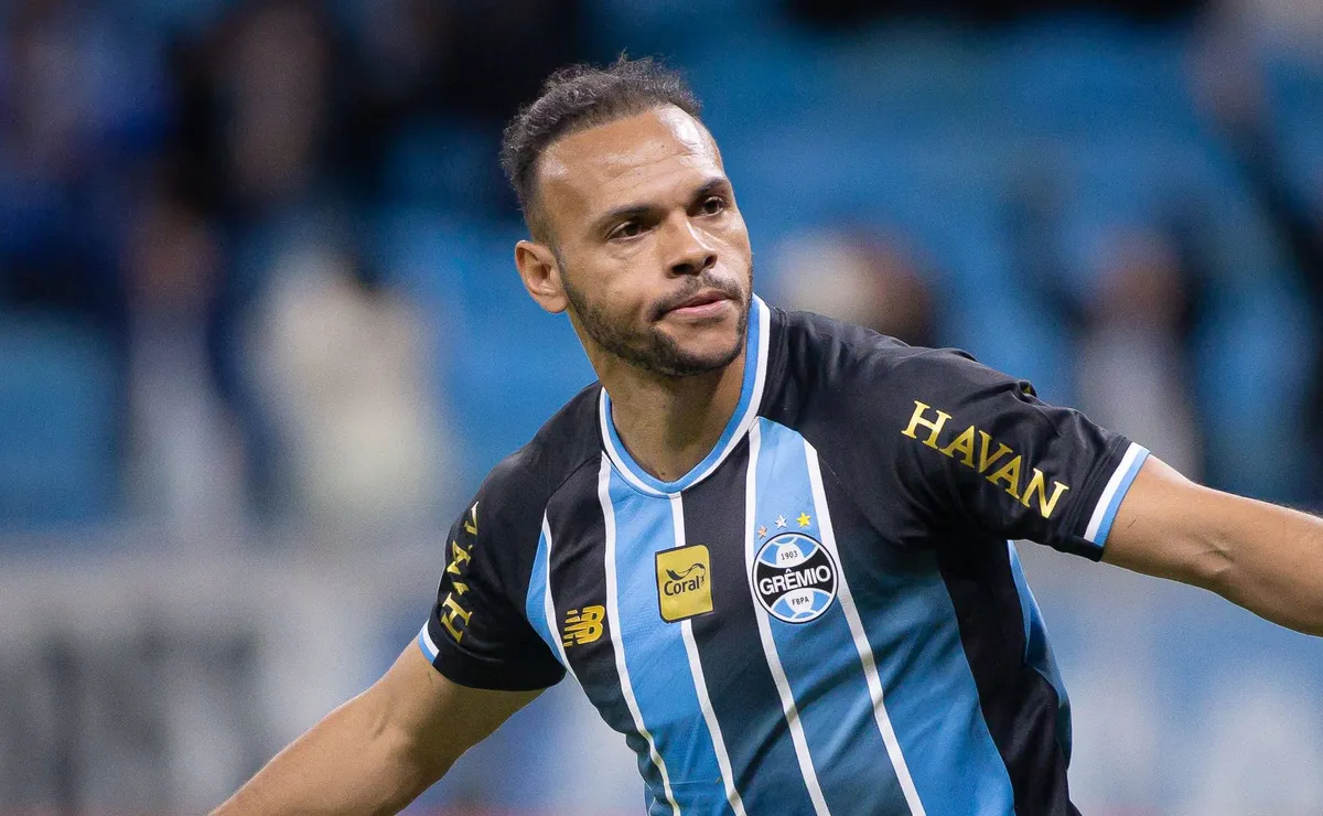 Braithwaite analisa tropeço do Grêmio e admite dificuldades após empate contra o Torque