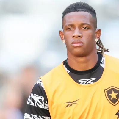 Palmeiras descarta pagar €30 milhões por Danilo e aguarda cenário