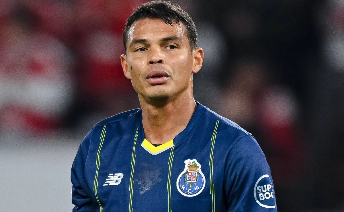 São Paulo não tem interesse em Thiago Silva e prioriza outros zagueiros