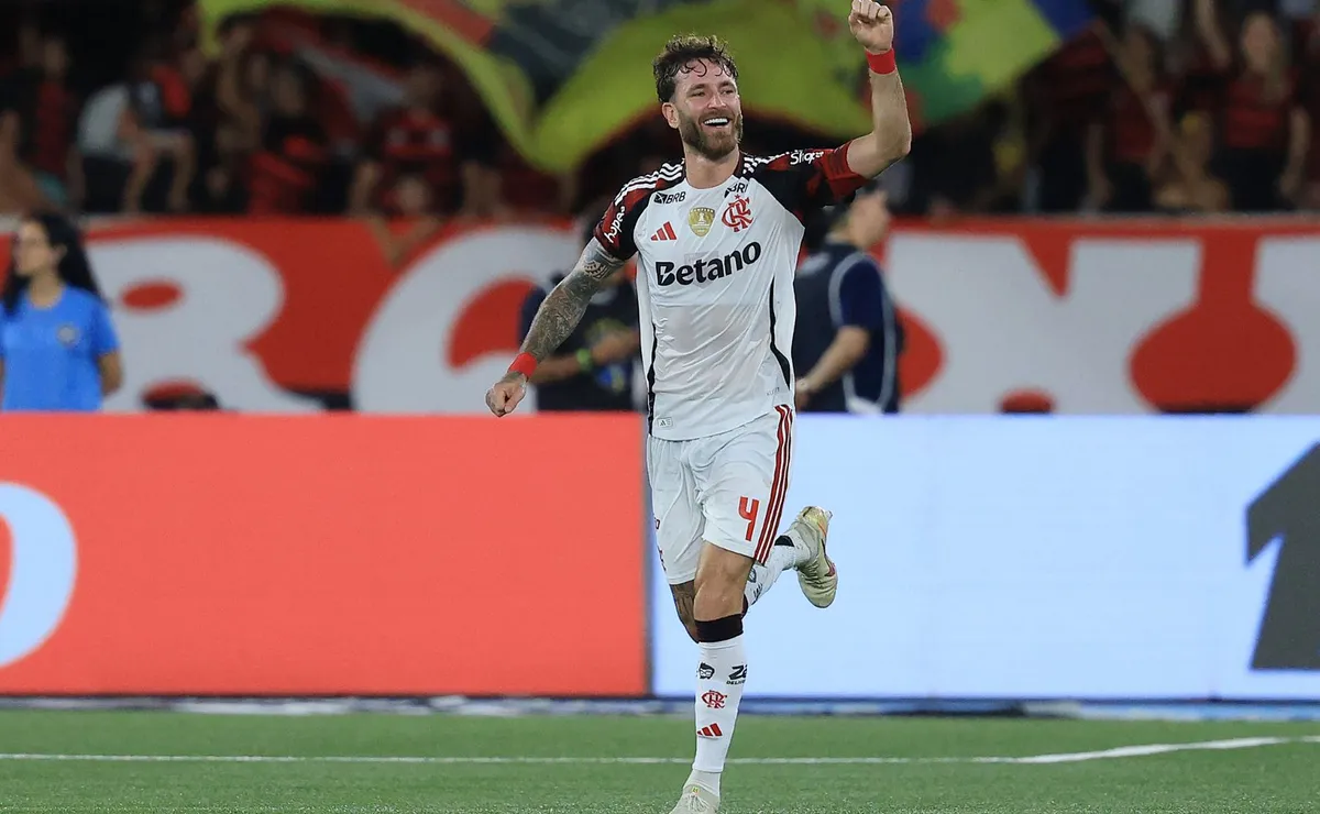 Convocado para Copa, Léo Pereira detalha clima criado por Ancelotti na Seleção Brasileira