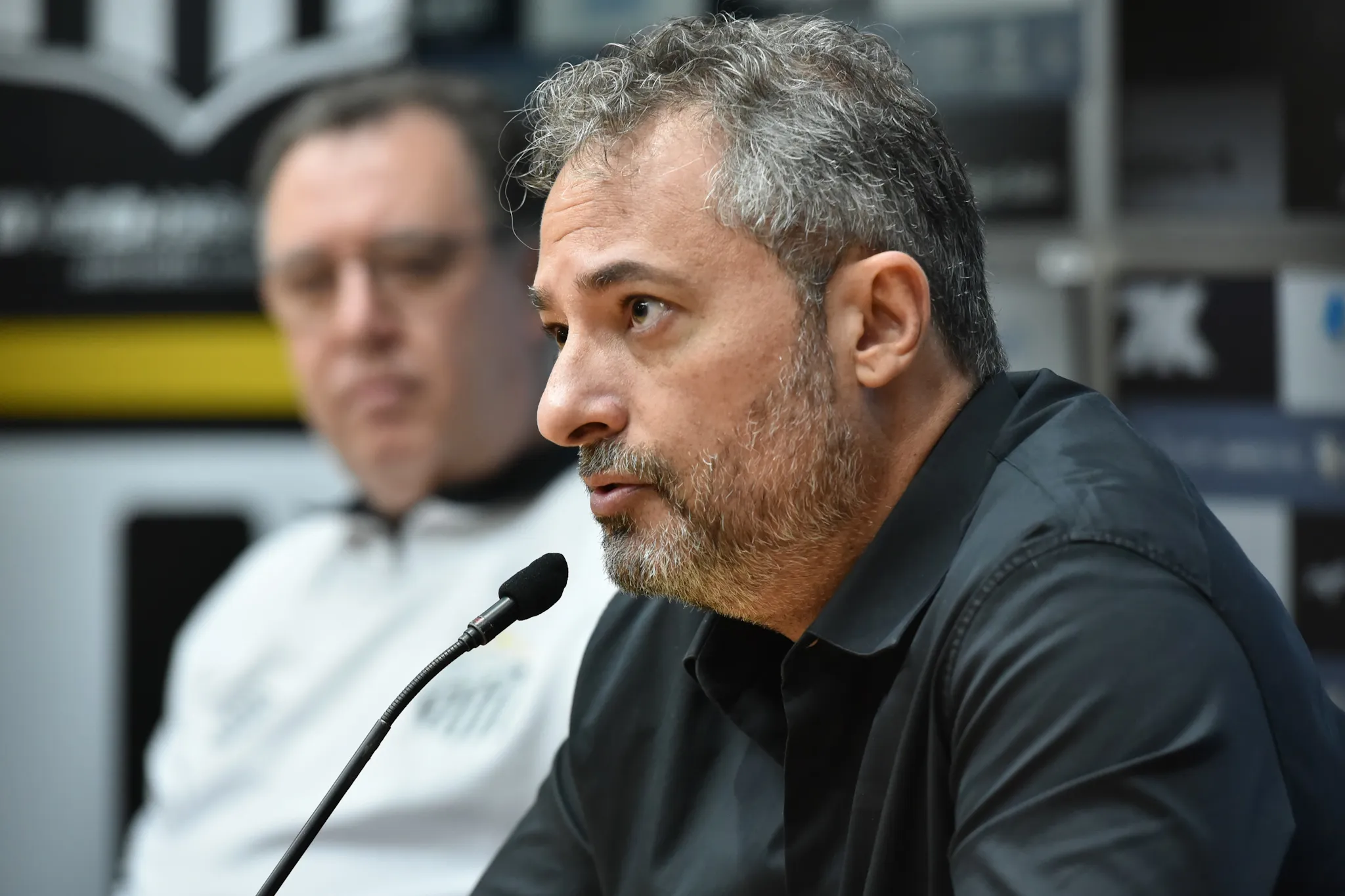SP – SANTOS – 25/06/2025 – SANTOS, APRESENTACAO – Coletiva de imprensa do novo Diretor Executivo de Futebol do Santos FC, Alexandre Mattos. Foto: Jota Erre/AGIF