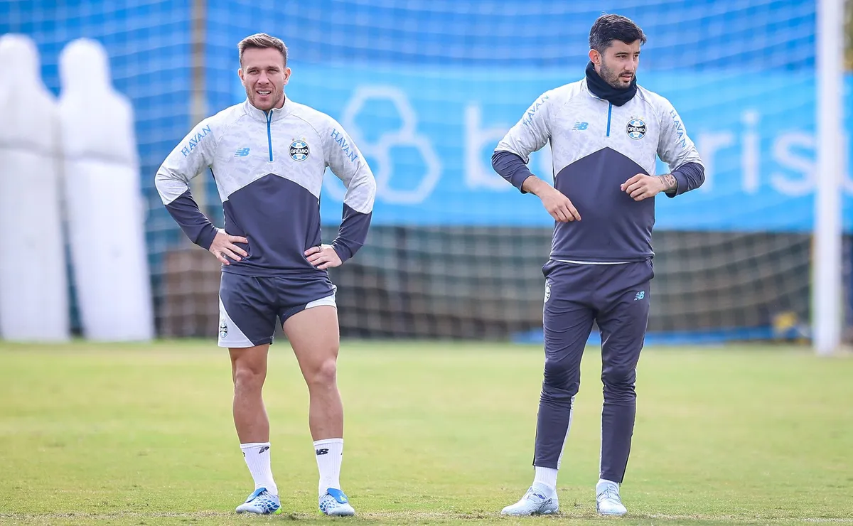 Grêmio encerra preparação para enfrentar o Santos com retornos e desfalques importantes na Arena