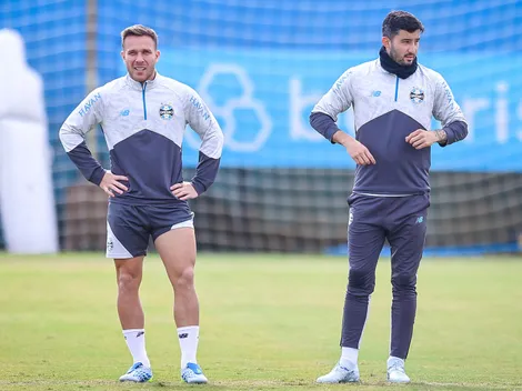 Grêmio fecha treino para duelo com Santos
