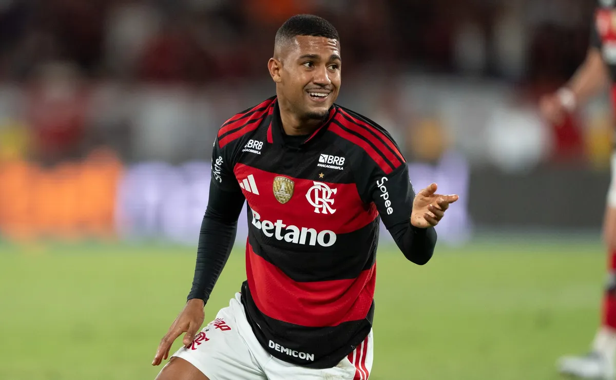 Samuel Lino melhora números em 2026, mas ainda divide opiniões entre torcedores do Flamengo