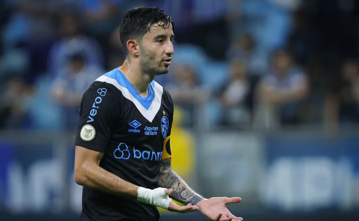 Grêmio não descarta relacionar Villasanti antes da pausa para a Copa do Mundo
