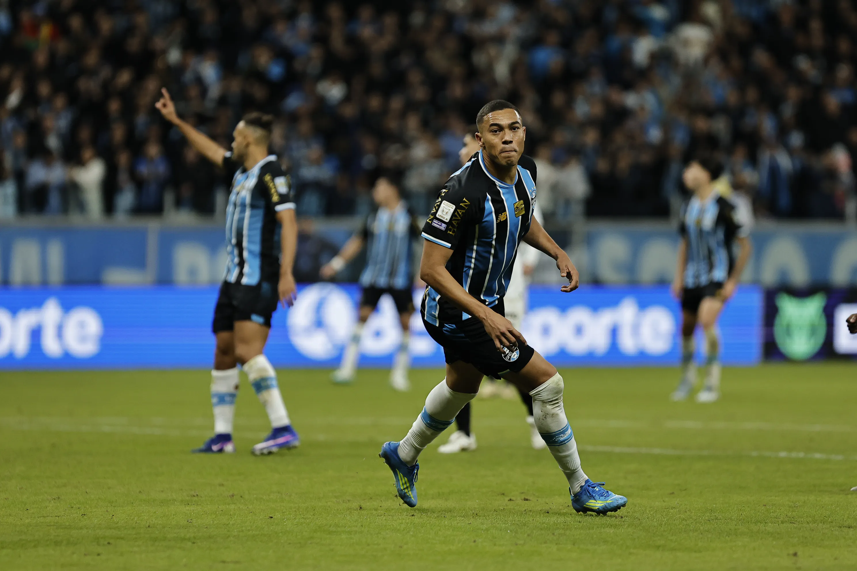 Carlos Vinícius segue em boa fase no Imortal. Foto: Roberto Vinicius/AGIF