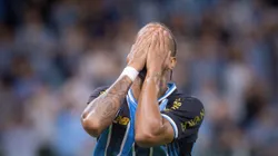 RS - PORTO ALEGRE - 19/03/2026 - BRASILEIRO A 2026, GREMIO X VITORIA - Caio Paulista jogador do Gremio lamenta durante partida contra o Vitoria no estadio Arena do Gremio pelo campeonato Brasileiro A 2026. Foto: Maxi Franzoi/AGIF