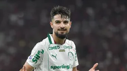 Flaco Lopez jogador do Palmeiras comemora seu gol durante partida contra o Flamengo no estadio Maracana pelo campeonato Brasileiro A 2026. Foto: Thiago Ribeiro/AGIF