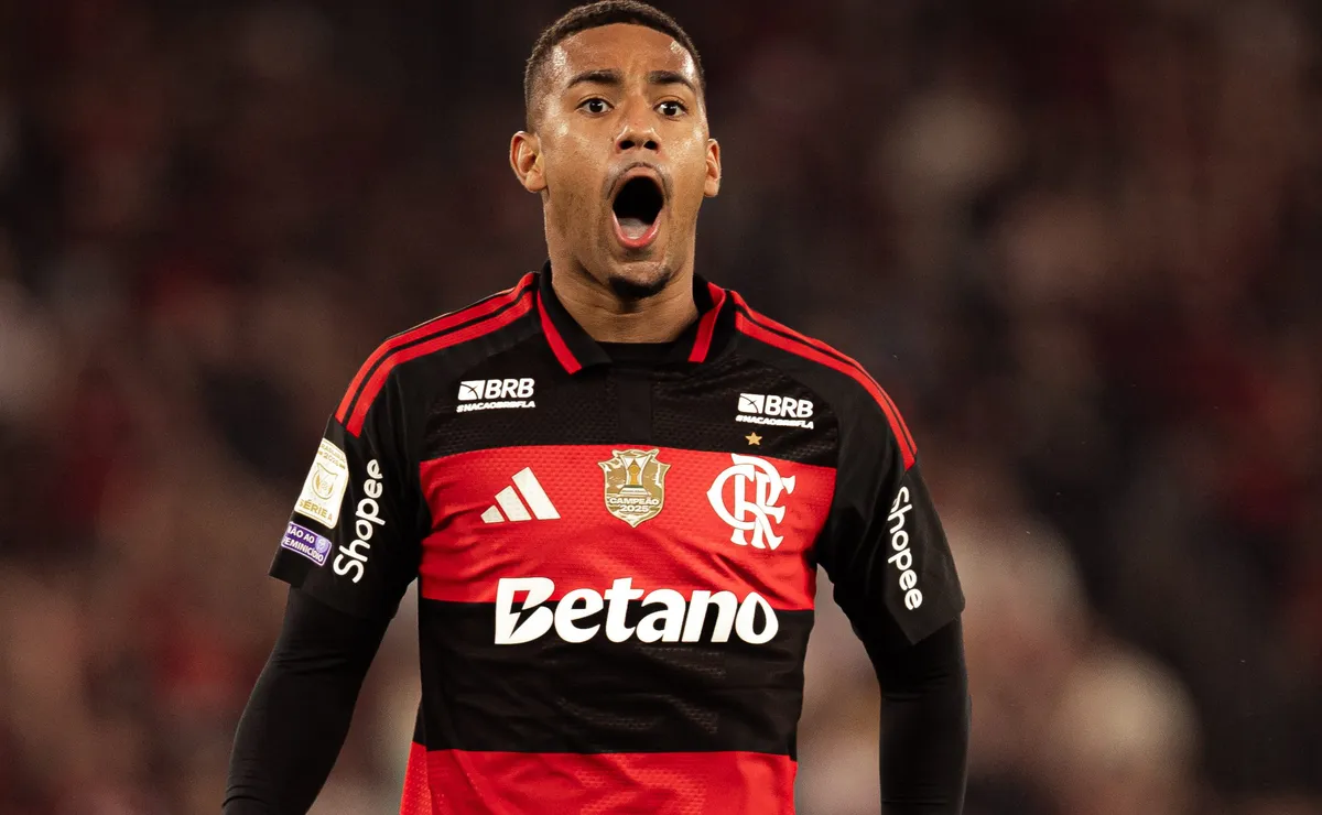 Flamengo perde para o Palmeiras, e Samuel Lino é um dos poucos que se salvam