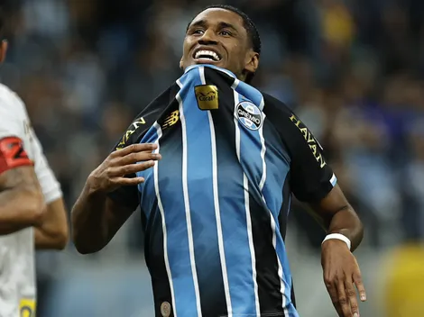 Tetê se emociona ao marcar o gol da vitória gremista