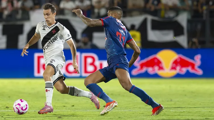 Vasco enfrenta o RB Bragantino pelo Brasileirão. Foto: Anderson Romão/AGIF