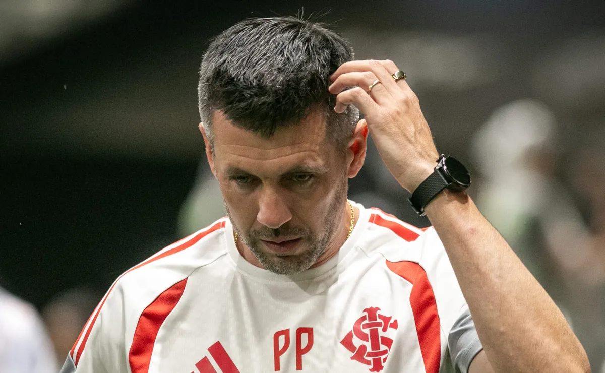 Pezzolano aguarda convocação de Carbonero, Borré, Felix Torres e Rochet para definir planejamento do Inter
