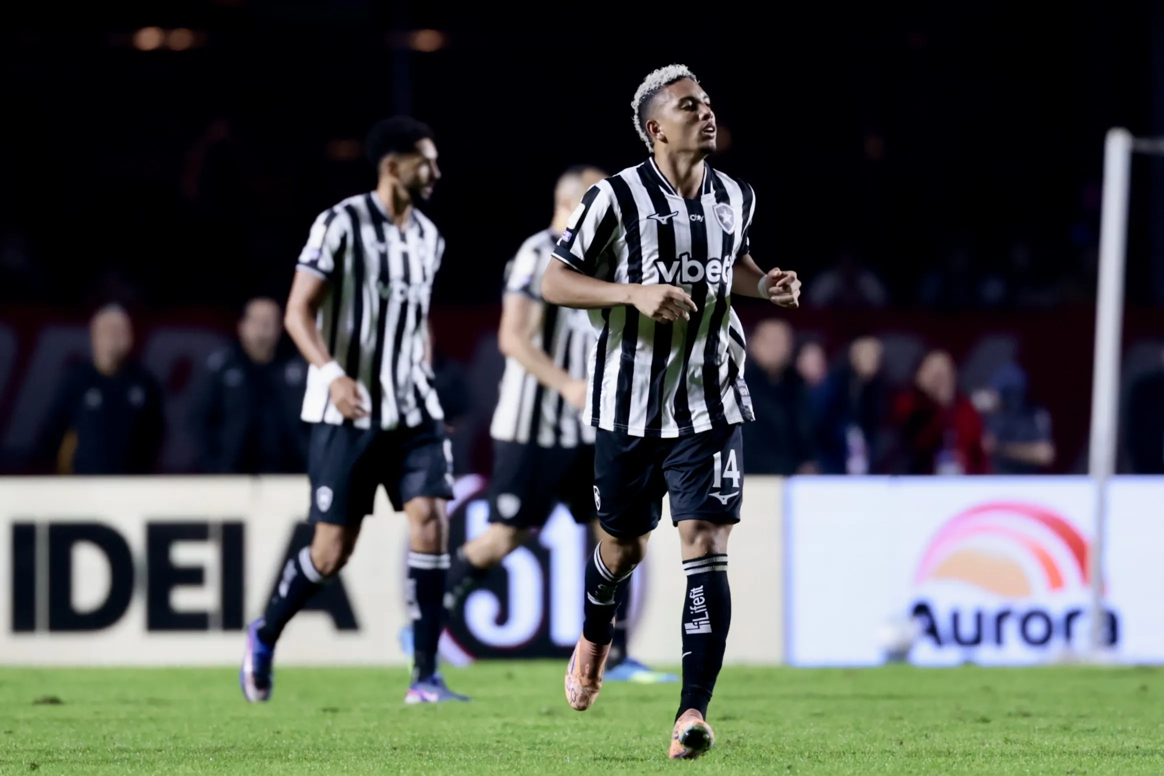 SP – SAO PAULO – 23/05/2026 – BRASILEIRO A 2026, SAO PAULO X BOTAFOGO – Barrera jogador do Botafogo comemora seu gol durante partida contra o Sao Paulo no estadio Morumbi pelo campeonato Brasileiro A 2026. Foto: Marcello Zambrana/AGIF