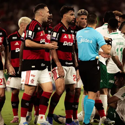 VAR explica expulsão de Carrascal em Flamengo x Palmeiras