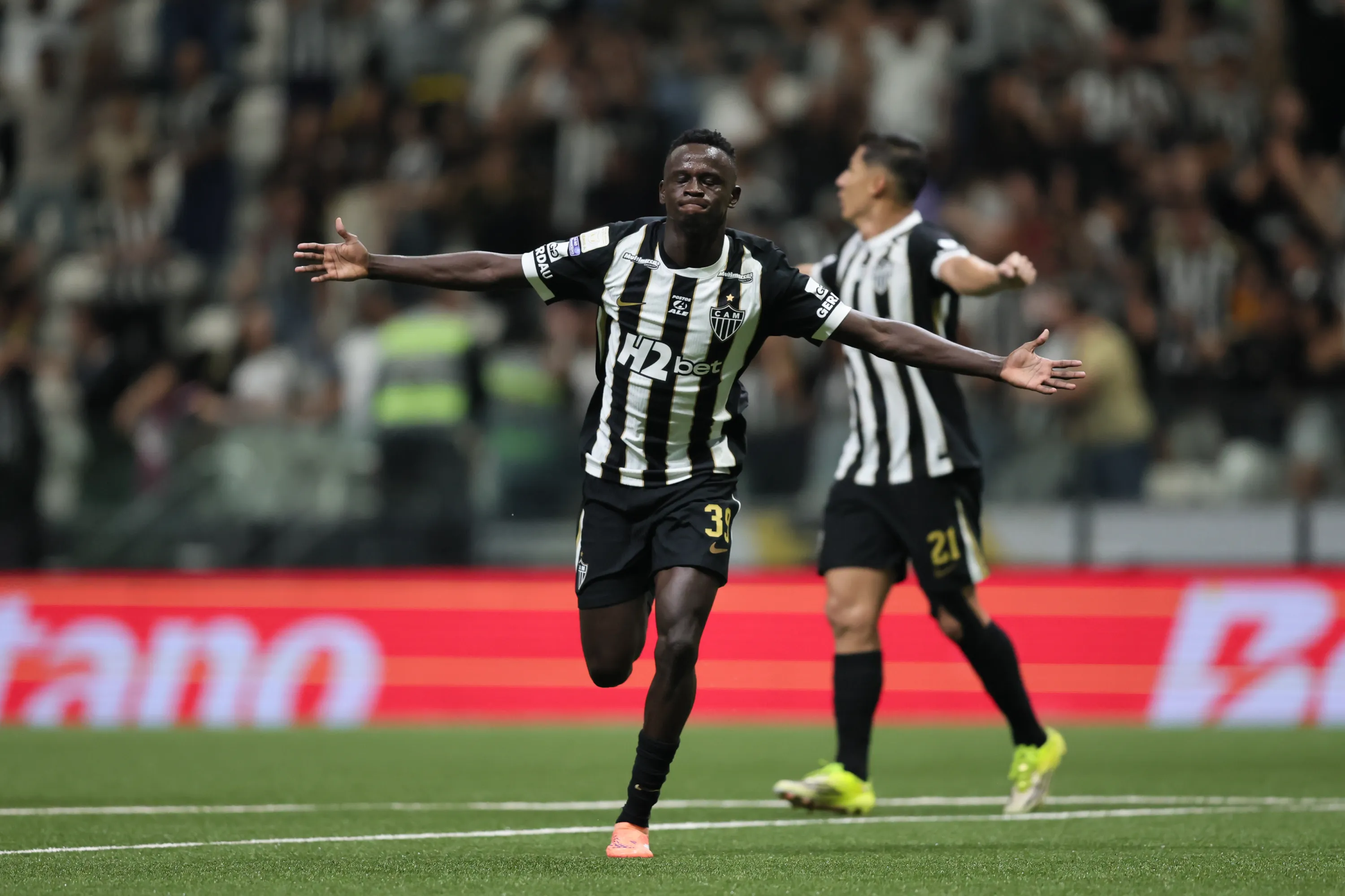 MG – BELO HORIZONTE – 16/05/2026 – BRASILEIRO A 2026, ATLETICO-MG X MIRASSOL – Cisse jogador do Atletico-MG comemora seu gol durante partida contra o Mirassol no estadio Arena MRV pelo campeonato Brasileiro A 2026. Foto: Gilson Lobo/AGIF