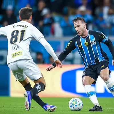 Arthur fala sobre futuro no Grêmio
