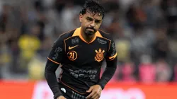 Matheus Bidu jogador do Corinthians lamenta durante partida contra o Atletico-MG no estadio Arena Corinthians pelo campeonato Brasileiro A 2025. Foto: Joisel Amaral/AGIF