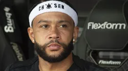 Memphis Depay está à disposição para a partida.