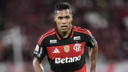 Alex Sandro jogador do Flamengo durante partida contra o Palmeiras. Foto: Thiago Ribeiro/AGIF