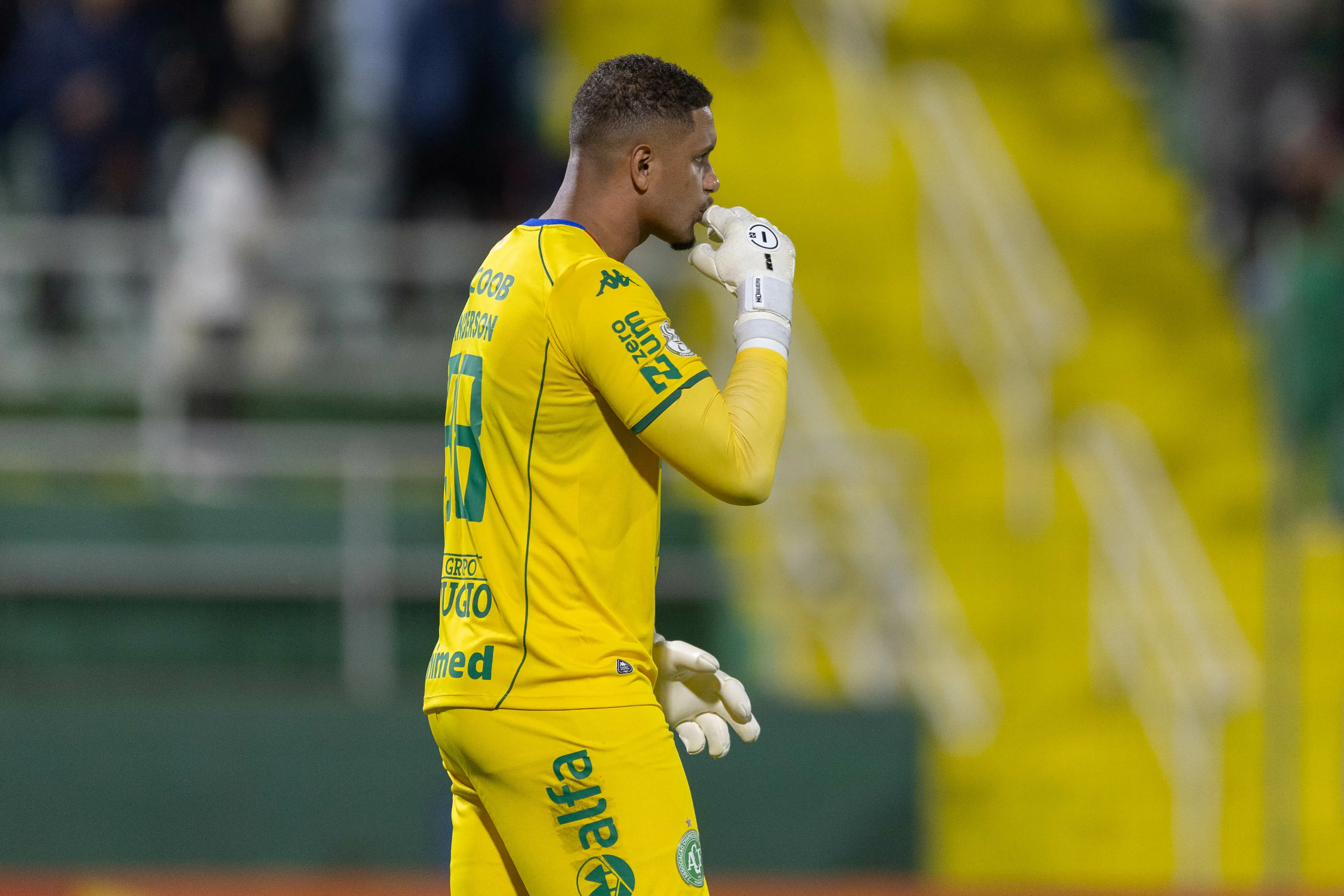 Anderson jogador do Chapecoense durante partida contra o Botafogo no estadio Arena Conda pelo campeonato Copa Do Brasil 2026. Foto: Liamara Polli/AGIF