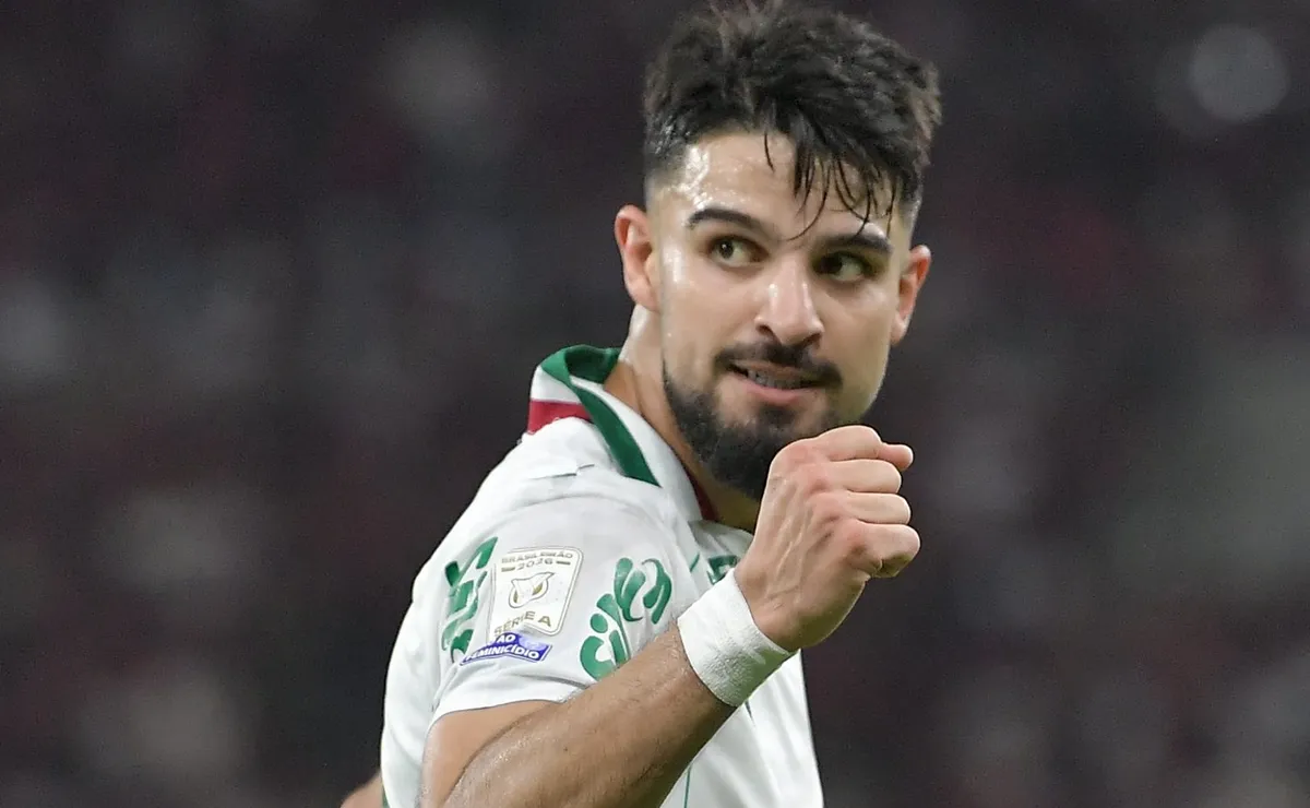 Jornal argentino repercute atuação de Flaco López contra o Flamengo antes da Copa