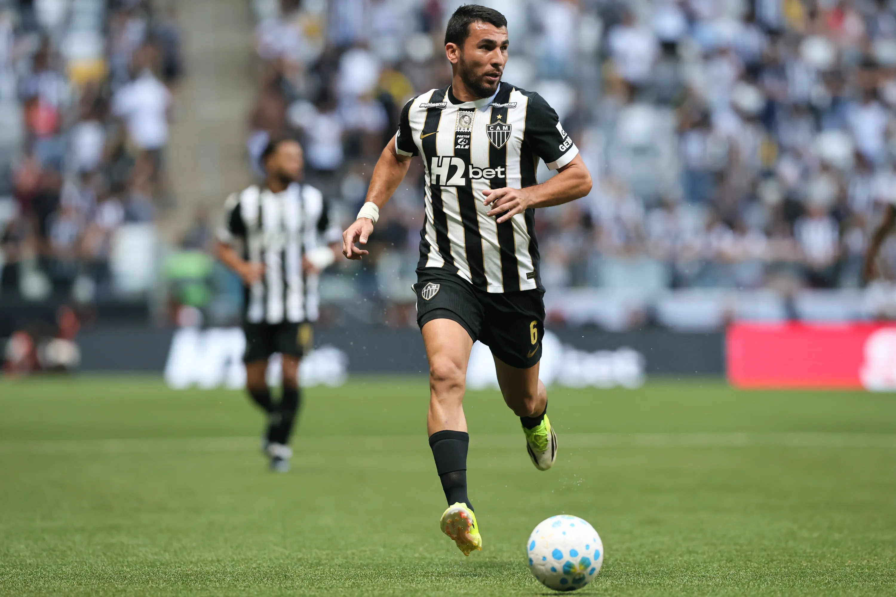 Junior Alonso jogador do Atletico-MG durante partida contra o Botafogo. Foto: Gilson Lobo/AGIF