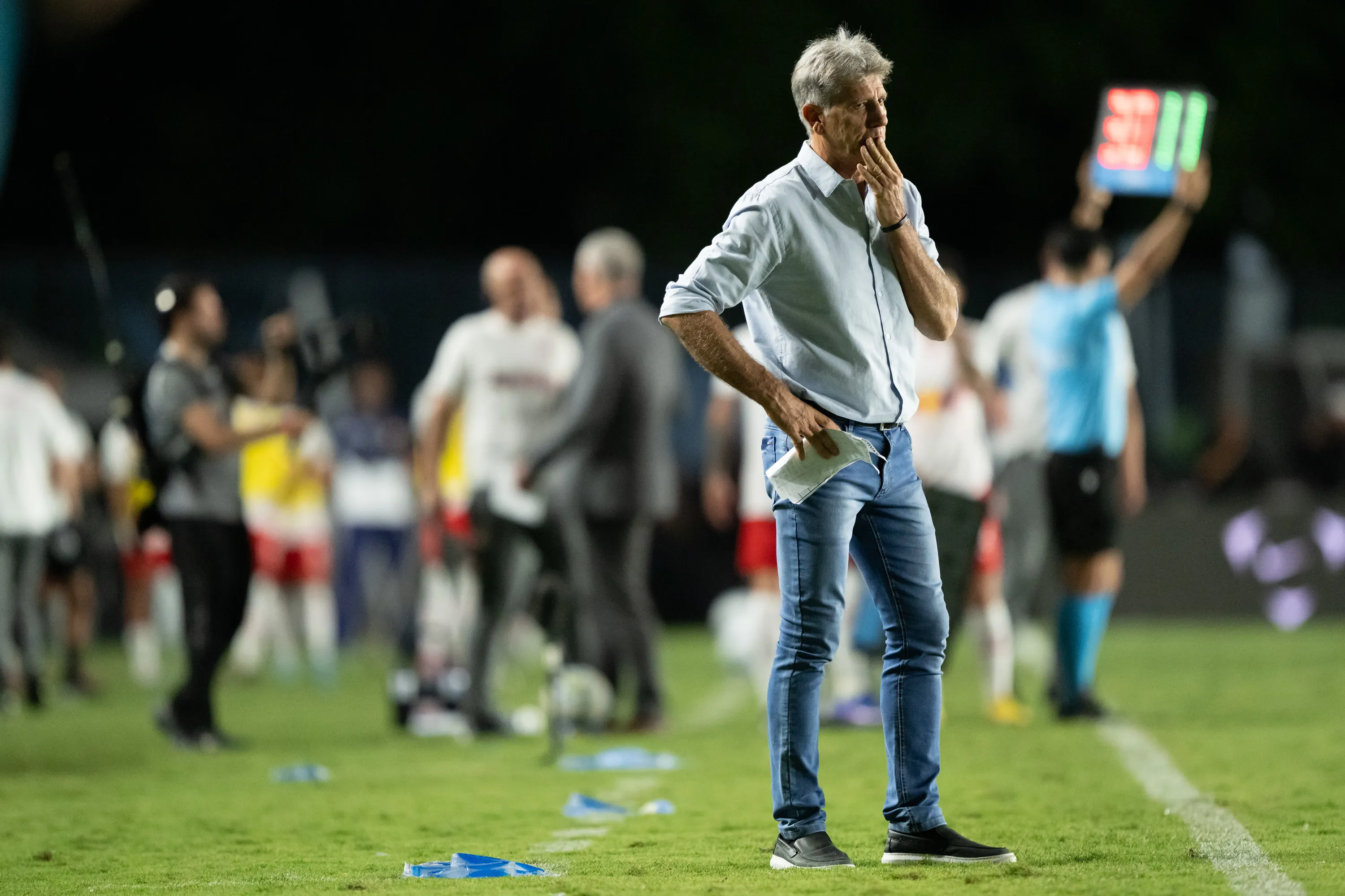 RJ – RIO DE JANEIRO – 24/05/2026 – BRASILEIRO A 2026, VASCO X BRAGANTINO – tecnico do Vasco durante partida contra o Bragantino no estadio Sao Januario pelo campeonato Brasileiro A 2026. Foto: Jorge Rodrigues/AGIF