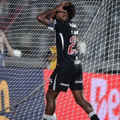 Vestiário do Vasco quase tem pancadaria por cobrança após derrota