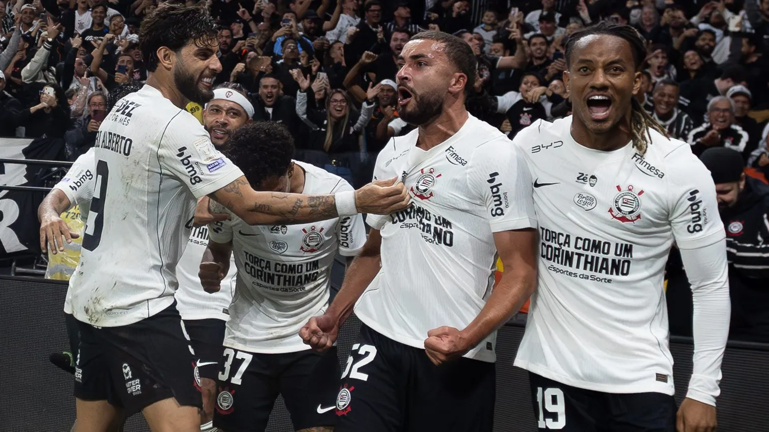 Zakaria Labyad comemora seu gol durante partida contra o Atletico-MG no estadio Arena Corinthians pelo campeonato Brasileiro A 2026. Foto: Joisel Amaral/AGIF