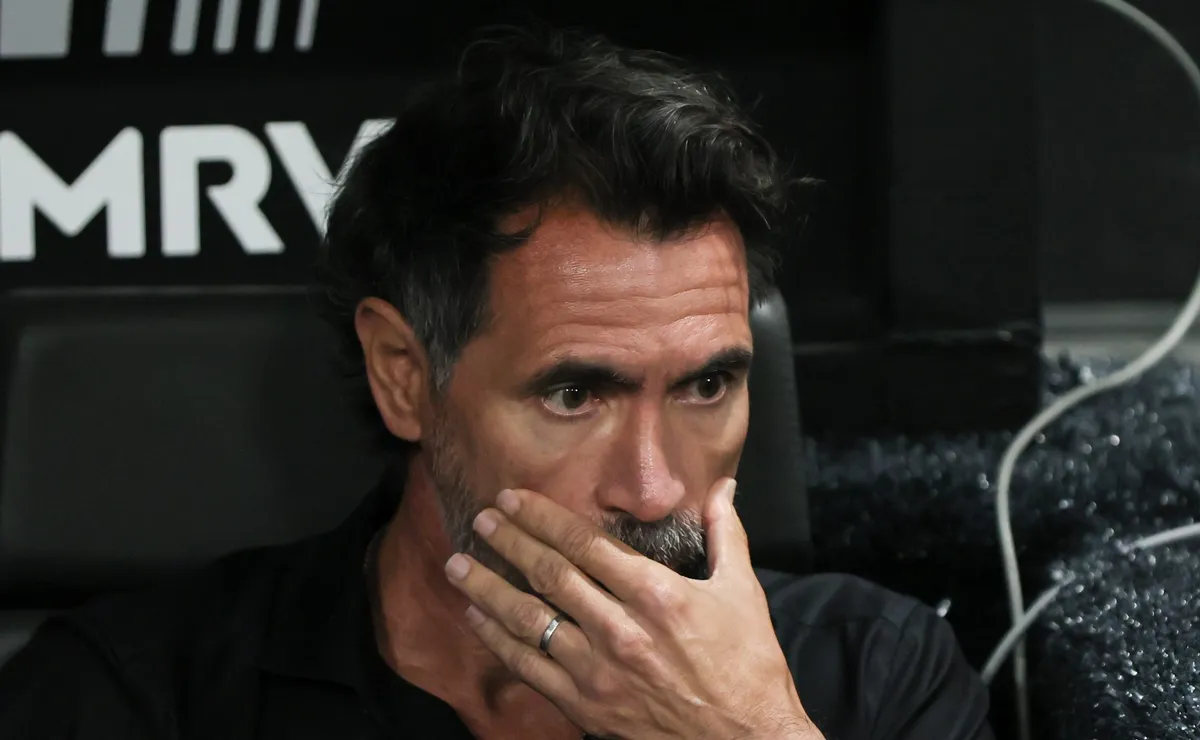 Domínguez lamenta derrota do Atlético e dispara: “Sempre quem erra é o treinador”
